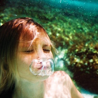 漂亮/童真/可爱的欧美小女生QQ头像_WWW.TQQA.COM