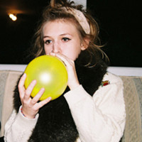 你有Ta幸福吗:超拽情侣头像一男一女:我有我们的_WWW.TQQA.COM