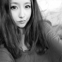 qq女生冷酷黑白头像_WWW.TQQA.COM