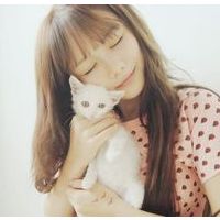 做一个明媚洒脱的女子:阳光明媚的大笑唯美女生_WWW.TQQA.COM
