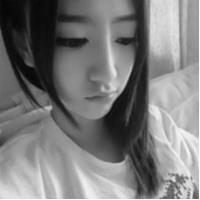 黑色头像女生秃废:心被上了锁_WWW.TQQA.COM