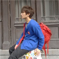 幸福时尚一男一女情侣头像:一对_WWW.TQQA.COM