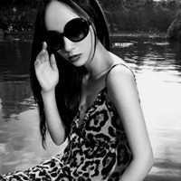 美女图片黑白头像_WWW.TQQA.COM