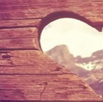 自拍再自裁情侣头像一对_WWW.TQQA.COM