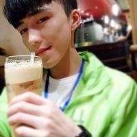 QQ情侣头像大全没字的:幸福的一男一女_WWW.TQQA.COM