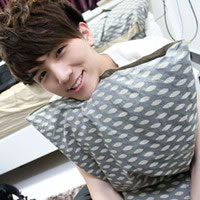 情侣头像一对两人两张:爱的平凡却深刻_WWW.TQQA.COM