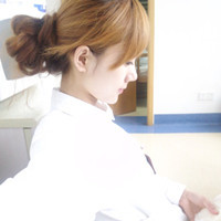 于你:我只是透明:暗淡惆怅的唯美伤感女生头像_WWW.TQQA.COM