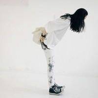 唯美头像小清新:手中花离人泪_WWW.TQQA.COM