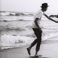 在海边的情侣头像一对2张:这种唯美意境好幸福_WWW.TQQA.COM