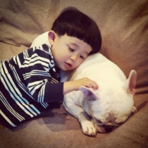 萌翻了的头像:可爱小孩萌图QQ头像_WWW.TQQA.COM