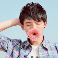 真人情侣头像一左一右_WWW.TQQA.COM