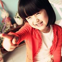 小清新萝莉QQ头像:快乐的小丫头_WWW.TQQA.COM