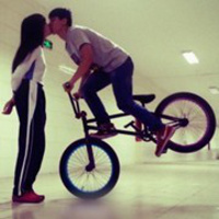 2016最新情侣头像一对两张:2个人在一起_WWW.TQQA.COM