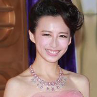 龚嘉欣比基尼QQ头像_WWW.TQQA.COM