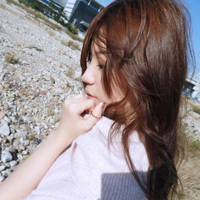 故事里的角色我不适合:唯美头像吧不带字女生_WWW.TQQA.COM