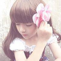 短头发欧美女孩头像:@心系你一人_WWW.TQQA.COM