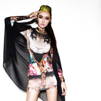 女神爱戴图片QQ头像_WWW.TQQA.COM