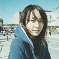 看见天上的微光:意境女生长发不带字qq头像_WWW.TQQA.COM