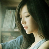 天蓝色背景唯美意境头像:回忆过去爱你的心跳_WWW.TQQA.COM