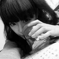 齐刘海美女头像:梦想有一天我也会走红_WWW.TQQA.COM