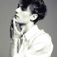 QQ欧美头像男生帅气:欧美帅气男生头像超拽_WWW.TQQA.COM