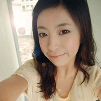 校园清新头像:学校里的可爱美眉_WWW.TQQA.COM