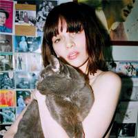 2016唯美欧美女生图片头像:暖色系_WWW.TQQA.COM