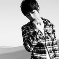 帅气的黑白男生头像_WWW.TQQA.COM
