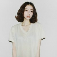 短发甜美可爱女生头像_WWW.TQQA.COM