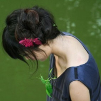 唯美长发女生头像:女生背影长发的优雅永远那么_WWW.TQQA.COM