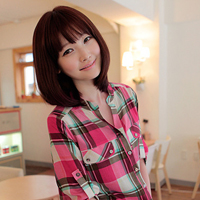 夏季专用头像:穿格子衬衫的小清新女头_WWW.TQQA.COM