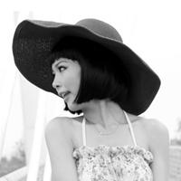 qq女生冷酷黑白头像_WWW.TQQA.COM