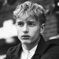 欧美QQ高清头像:一直会想你_WWW.TQQA.COM