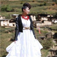 黄心颖微博头像:精彩不断_WWW.TQQA.COM