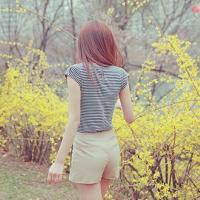 喜欢自由的女生唯美背影头像_WWW.TQQA.COM