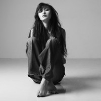 欧美超拽黑白女生头像_WWW.TQQA.COM