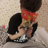 远景QQ头像情侣一男一女两张:幻彩的世界有你有_WWW.TQQA.COM