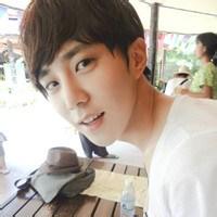 13岁帅气男生真人头像图片_WWW.TQQA.COM