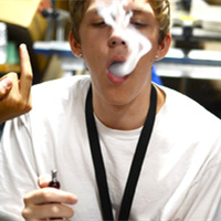 欧美唯美伤感女生头像:不配在说你爱我#_WWW.TQQA.COM