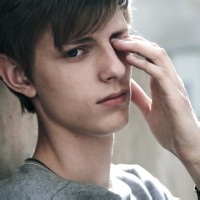 QQ欧美头像男生帅气:欧美帅气男生头像超拽_WWW.TQQA.COM