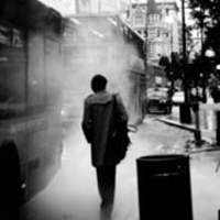 唯美伤感男生颓废头像_WWW.TQQA.COM