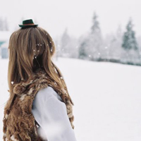 爱情渐渐褪去了颜色:唯美头像吧女头:不愿再见面_WWW.TQQA.COM