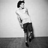 浪漫的情侣头像一左一右/2张_WWW.TQQA.COM