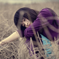 还是会想起那个人:意境唯美的女生头像:离开你以_WWW.TQQA.COM