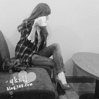 美女图片黑白头像_WWW.TQQA.COM