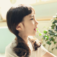 唯美优雅复古qq头像:笑看繁华世界_WWW.TQQA.COM