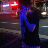 远景QQ头像情侣一男一女两张:幻彩的世界有你有_WWW.TQQA.COM