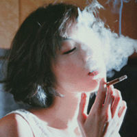 抽烟的非主流女生头像:从此以后各过一生_WWW.TQQA.COM