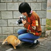 孤独的人爱上放纵的人:短发头像:短发非主流女生_WWW.TQQA.COM