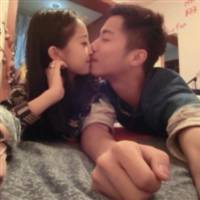 90后情侣kiss头像:时光盗不走爱人_WWW.TQQA.COM